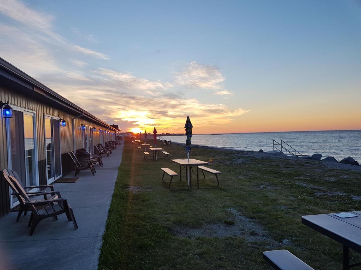 Manoir Sur Mer Sainte Anne-des-Chênes 외부 사진